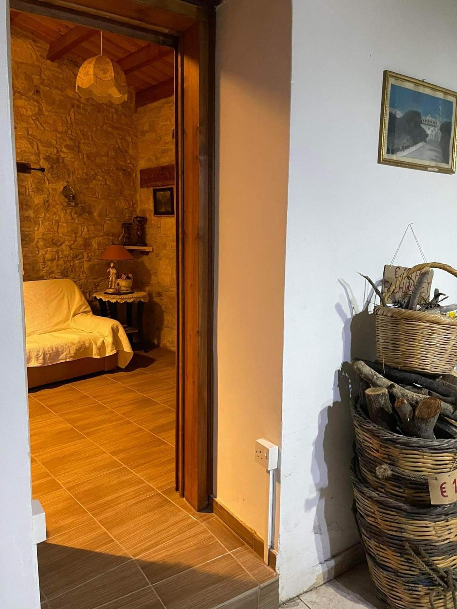 John' S House In Omodos Guest House Lemesós Rom bilde